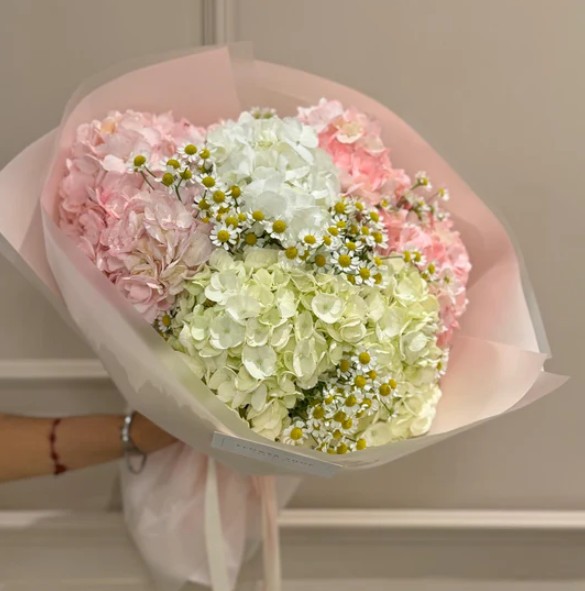 Floristería en Gràcia con atención al detalle y entrega rápida